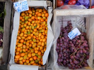 Quinotos, en una frutería de Carlos Paz, Córdoba