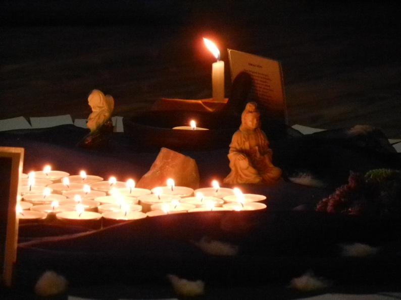 Parte del altar del Ritual de Invierno en Mercedes, con Kwan Yin, Madre del amor y la compasión en Oriente