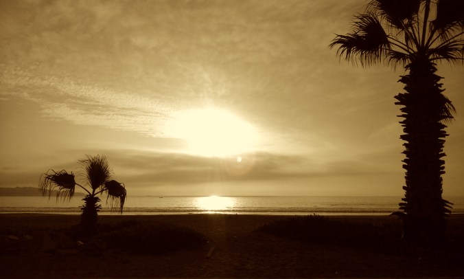 Atardecer de un viernes de otoño en La Serena